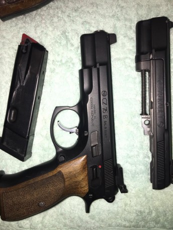 Un amigo abandona el tiro por problemas de salud y pone a la venta estas armas
Lumger p08 
Cz 75 con los 10