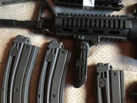 Vendo carabina semiautomatica Colt M4 calibre 22lr en perfecto estado
Tengo sus manuales, correa de transporte, 00