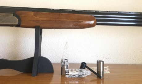 Vendo escopeta superpuesta nueva, a estrenar  marca  SARRASQUETA. 
Estado impresionante , polichoque interior 00