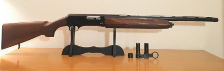 Vendo escopeta semiautomatica FRANCHI  PRESTIGE  con barichoque exterior (2 boquillas y protector de rosca)
Solo 02