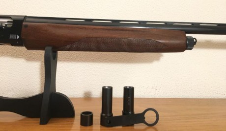 Vendo escopeta semiautomatica FRANCHI  PRESTIGE  con barichoque exterior (2 boquillas y protector de rosca)
Solo 01