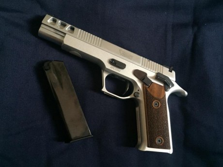 Se vende pardini GT9 de 6”. Calibre 9mm. Está como nueva y no es una forma de hablar. Incluye maletin 01
