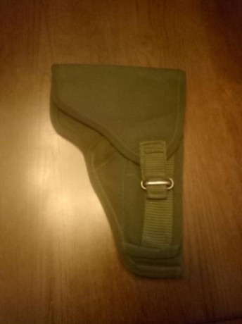 Pistola escaso uso.
Incluye funda de lona y cuero.
Responde: Carlos 654532138 02