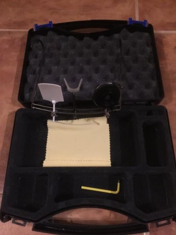 PISTOLA olimpica Hamerli Cal 22 y gafas Pistora con tres años de antigüedad, solo ha participado en las 01