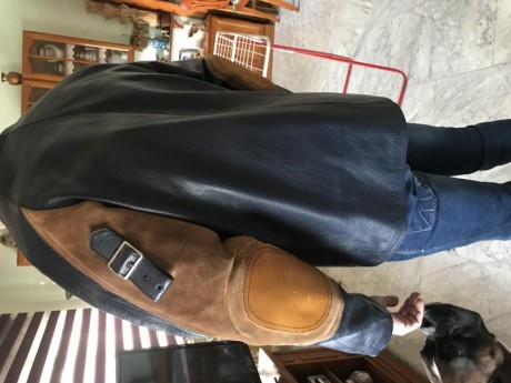 Saludos a la buena gente del FORO, vendo chaqueta tiro avancarga de muy buena calidad nacional. Esta Chaqueta 00
