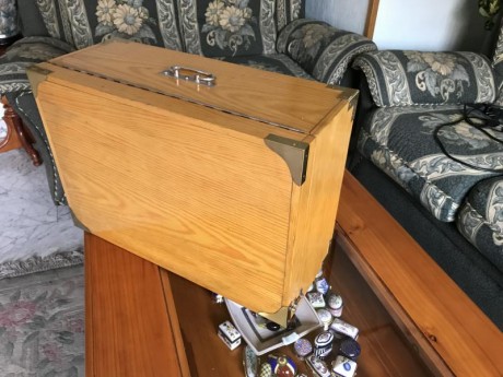 Hola, vendo esta maleta artesanal que me hicieron hace años y apenas estrené. Sirve para llevar tres armas 01
