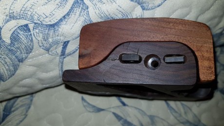 No es una cacha original, es una cacha hecha a medida para otra persona, le añadí masilla xq me venía 00