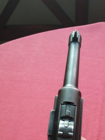 Hola compañeros,

Vuelvo a estar con vosotros para presentaros esta bonita  Luger , de la fábrica más 11