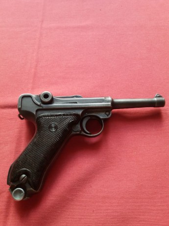 Hola compañeros,

Vuelvo a estar con vosotros para presentaros esta bonita  Luger , de la fábrica más 10