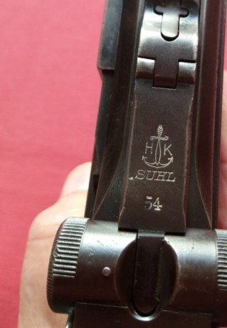 Hola compañeros,

Vuelvo a estar con vosotros para presentaros esta bonita  Luger , de la fábrica más 22