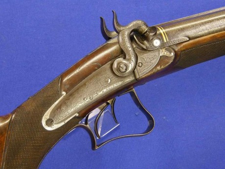Voy a colocar unas fotos de un arma larga alemana de llave de mecha del siglo XVI. 52