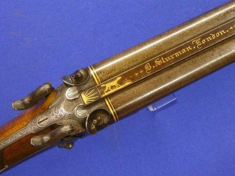 Voy a colocar unas fotos de un arma larga alemana de llave de mecha del siglo XVI. 61