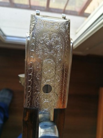 Hola, primero buenas tardes y gracias,
Ha llegado a mis manos una Víctor Sarasqueta creo que modelo Grado 00