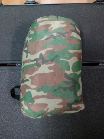VENDIDO!!! Ghillie nuevo.
Marca Mil-Tec 
Talla M/L
Camo Woodland.
Traje de 4 piezas (pantalones, chaqueta, 10