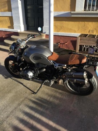 Hola, vendo mi bmw ninet scrambel, de 1.200 cc y 110 cv. matriculada en Junio del año 2018, en perfecto 12