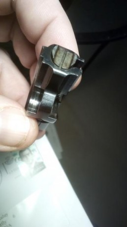 Hola compañeros,

Vuelvo a estar con vosotros para presentaros esta bonita  Luger , de la fábrica más 22