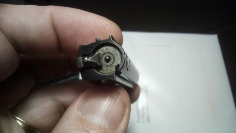 Hola compañeros,

Vuelvo a estar con vosotros para presentaros esta bonita  Luger , de la fábrica más 20