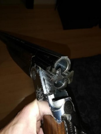 Vendo escopeta de la marca Lanber calibre 12 con cañones superpuestos de 75cm de largo, cañones ventilados 00