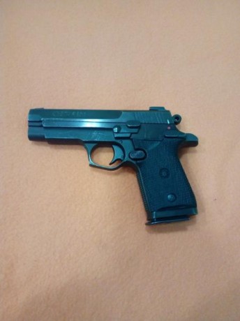 SE VENDE PISTOLA FIRESTAR 9 MM.  ( NO MECANIZA BIEN ) 
 ESTA EN CANTABRIA, GUIADA EN F.
ATIENDO POR WHATSAPP 02