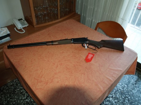 Hola vendo Winchester Model 1894 Legacy en calibre 44 Rem. Magnum./ 44 S & W Spec. 24 Barrel, nunca 02