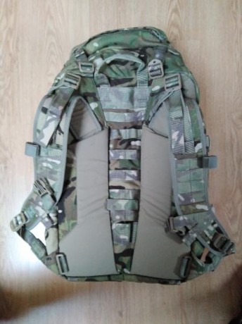 Vendo esta mochila reglamentaria actualmente en el ejercito britanico, esta nueva a estrenar, sacada de 00