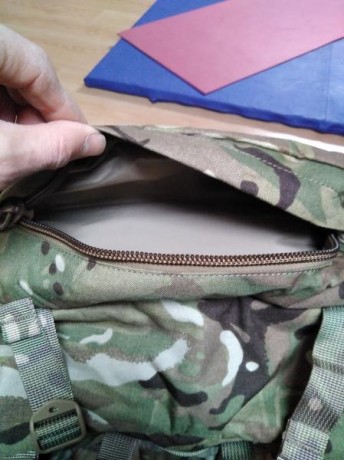 Vendo esta mochila reglamentaria actualmente en el ejercito britanico, esta nueva a estrenar, sacada de 11