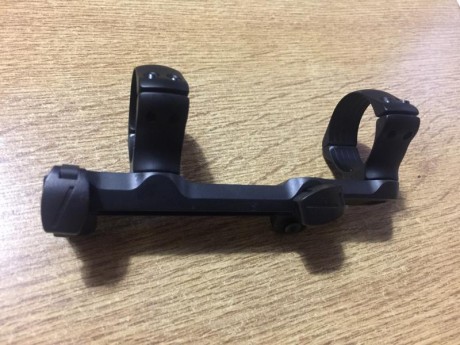 Por cambio a visor de carril, vendo monturas originales Blaser anillas de 30, para visores de campana 00
