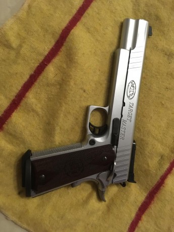 Mi hermano me pide que ponga a la venta esta STI TARGET MASTER del 9mm, se encuentra en Valencia, esta 10