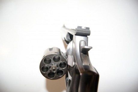 ¡¡REBAJADO!!

Revolver Smith&Wesson Modelo 686 .357 Magnum/.38 en buen estado y guiado por F. Se ha 01