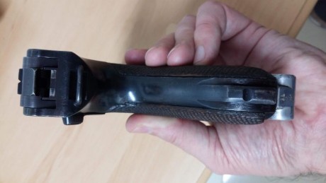 Hola a todos:
Vendo una Mauser Luger código 42 del año 1939 en libro de coleccionista, EN ESTADO DE TIRO. 12