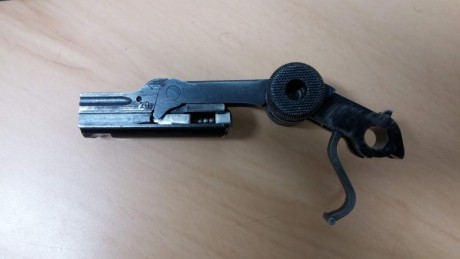 Hola a todos:
Vendo una Mauser Luger código 42 del año 1939 en libro de coleccionista, EN ESTADO DE TIRO. 20