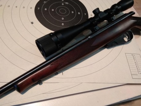 Pues eso un compañero del club vende su carabina TOZ del 22 LR en perfecto estado como se puede apreciar 02