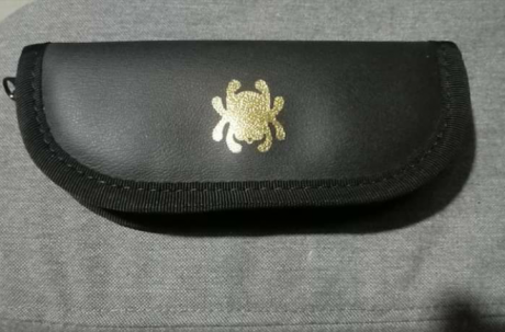 Funda Spyderco modelo large
Impecable
Precio 23€ con envío incluido por correo certificado
Pago por PayPal 00