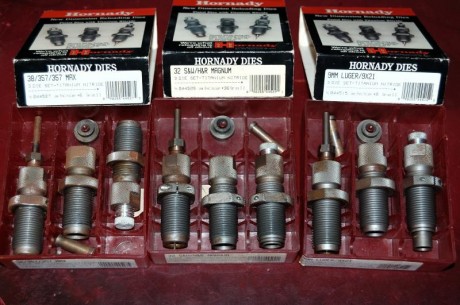 Vendo los tres juegos de DIES HORNADY máxima calidad, Juntos o separados estan en perfecto estado simplemente 00