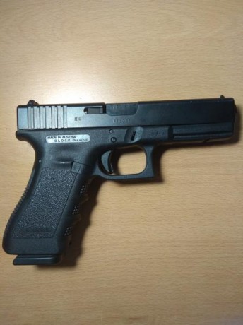 Hola, vendo Glock 17 Gen 3. No llega 600 disparos. Incluye el maletín, los dos cargadores de serie, funda 00