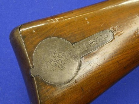 Voy a colocar unas fotos de un arma larga alemana de llave de mecha del siglo XVI. 131