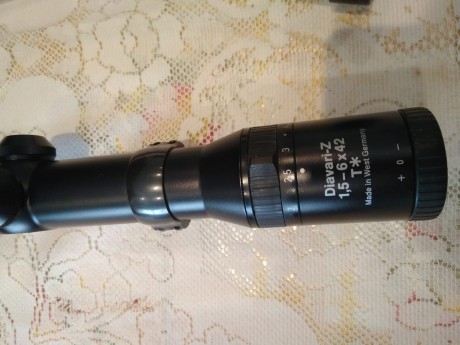 Buenos días, un buen amigo vende este rifle Browning en calibre 7mm rem mag con visor Zeiss 1,5-6x42 y 01
