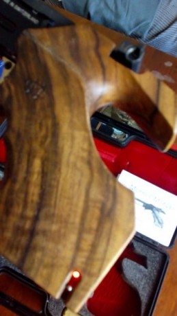 Vendo pistola competición , muy buen estado de cuidado y conservación.
El arma no necesita retoque de 31