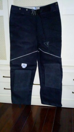 Venta PANTALON de tiro :
AHG-ANSCHÜTZ | Pantalón de tiro 144 STANDARD.
Estado apenas tiene uso como nuevo.
Talla 02
