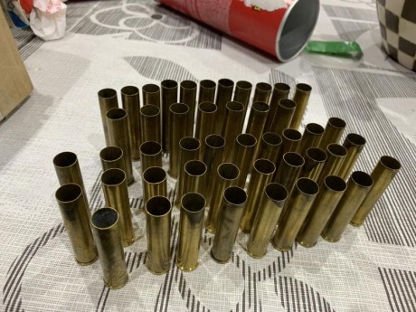 tengo 46 vainas 
18 de Remington que son un poco más largas y el resto de Hornady que son como 5 mm más 00