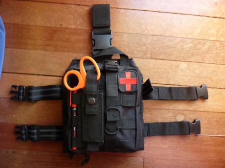 Es un "pouch" de la casa DragonPro, que permite transportar un botiquín IFAK/Tccc u otros accesorios 02
