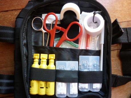 Es un "pouch" de la casa DragonPro, que permite transportar un botiquín IFAK/Tccc u otros accesorios 10