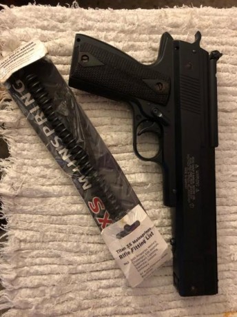Buenas!!! Vendo Hw 45 cal 5,5 mas estos extras :
Cachas de madera artesanales de la India ,cachas originales,cañón 70