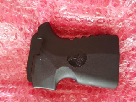 buenos dias, 

pongo en venta cosas para la leshiy: 

-cañon largo de 35 sin estrenar calibre 4.5 (100 12