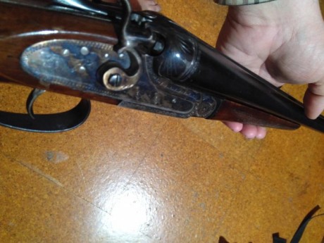 tengo una escopeta paralela de perrillos y doble gatillo, como fabricante viene marcado M.A. y en la guia 62