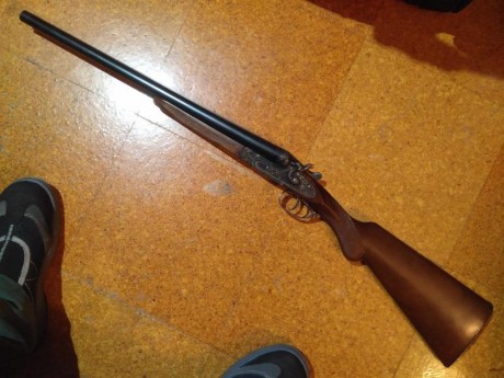 tengo una escopeta paralela de perrillos y doble gatillo, como fabricante viene marcado M.A. y en la guia 61