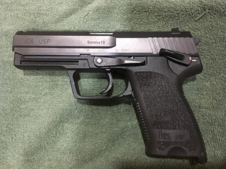 vendo H&K USP 9mm con cuatro cargadores 

incluye cinturón velcro de IPSC Double Alfa con 4 portacargadores 10