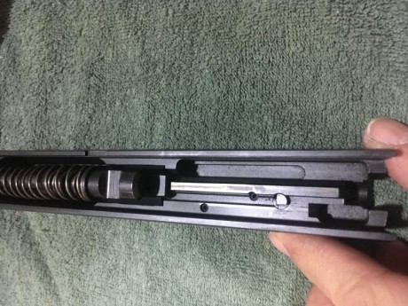 vendo H&K USP 9mm con cuatro cargadores 

incluye cinturón velcro de IPSC Double Alfa con 4 portacargadores 20