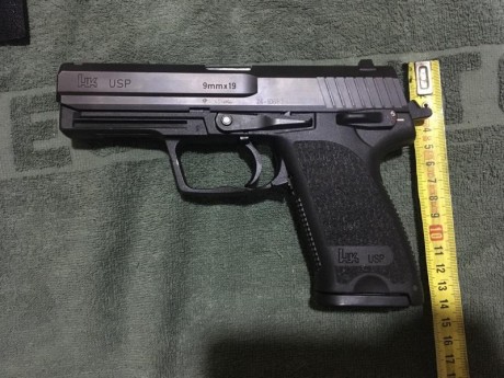 vendo H&K USP 9mm con cuatro cargadores 

incluye cinturón velcro de IPSC Double Alfa con 4 portacargadores 120