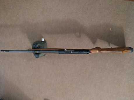 SAUER 303 CALIBRE 300 WM
MUY BUEN ESTADO, MADERAS BONITAS, POCO USO
CAÑÓN DE 56 CM, CAJA DE MUNICIÓN NORMA 00